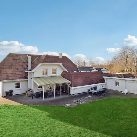 Prázdninový dům Gorgeous In With Kitchen