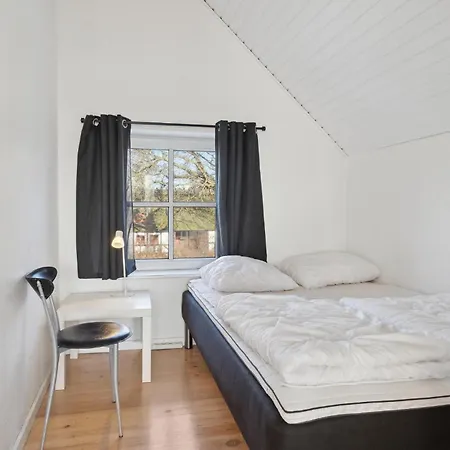 Gorgeous In With Kitchen Feriehus *