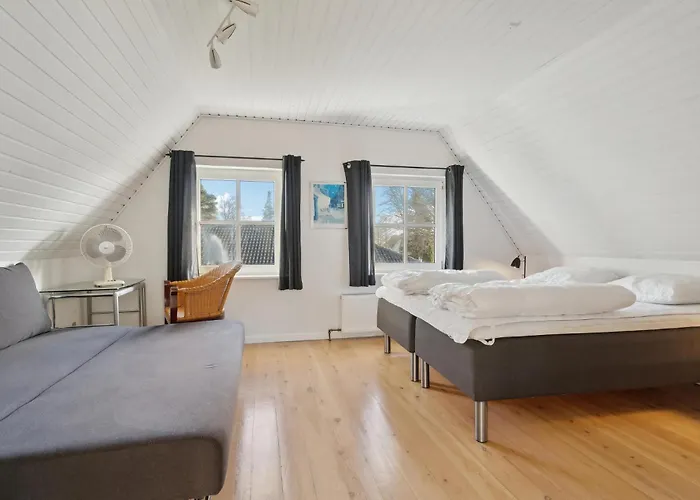 Gorgeous In With Kitchen