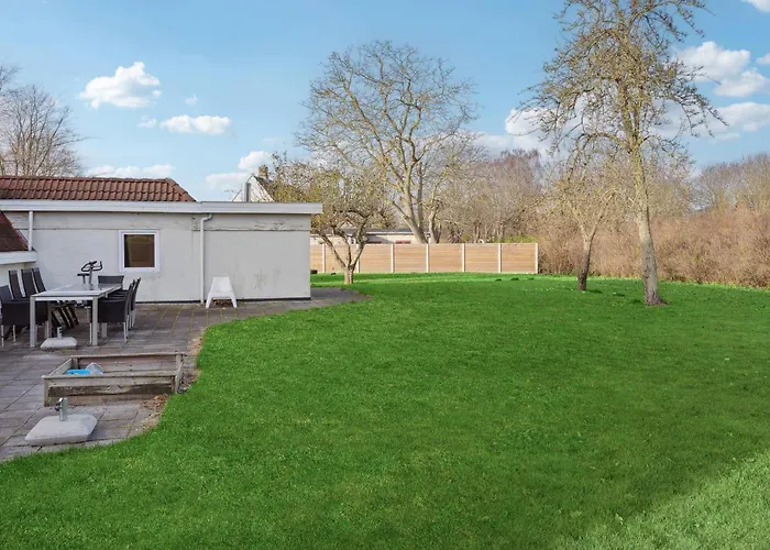 Hébergement de vacances Gorgeous In With Kitchen *